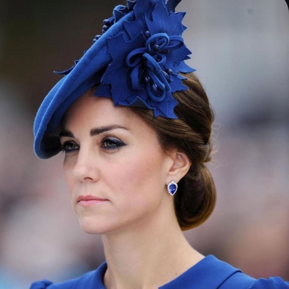 Gorgeous sapphire Necklace and Earrings set 😍 - Picture 9 of 16